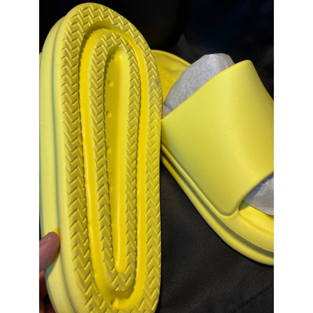 J/Slides Serene Yellow EVA Beach Slides‎ Sandals Womens Size 8 New in Box
